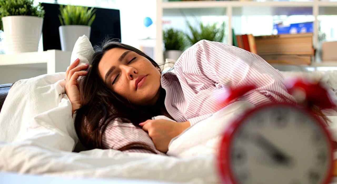 Natural Ways to Reduce Stress and Improve Sleep Quality
